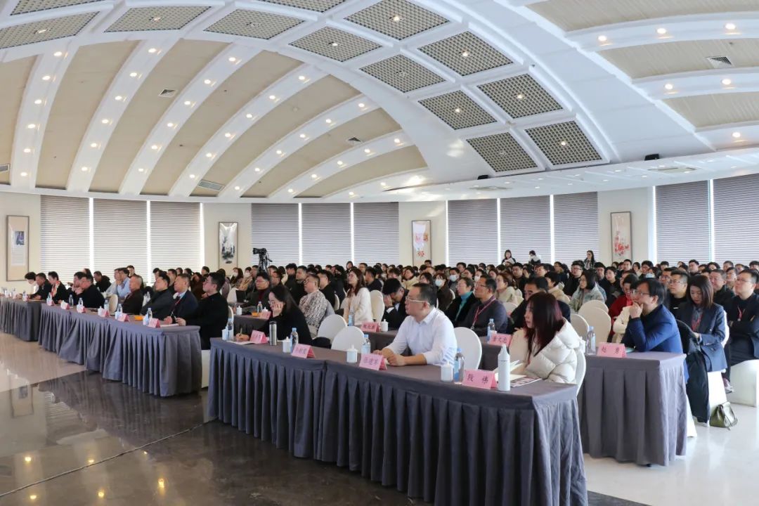 聯(lián)橋集團(tuán)2024年國(guó)際化市場(chǎng)拓展分享會(huì)圓滿結(jié)束