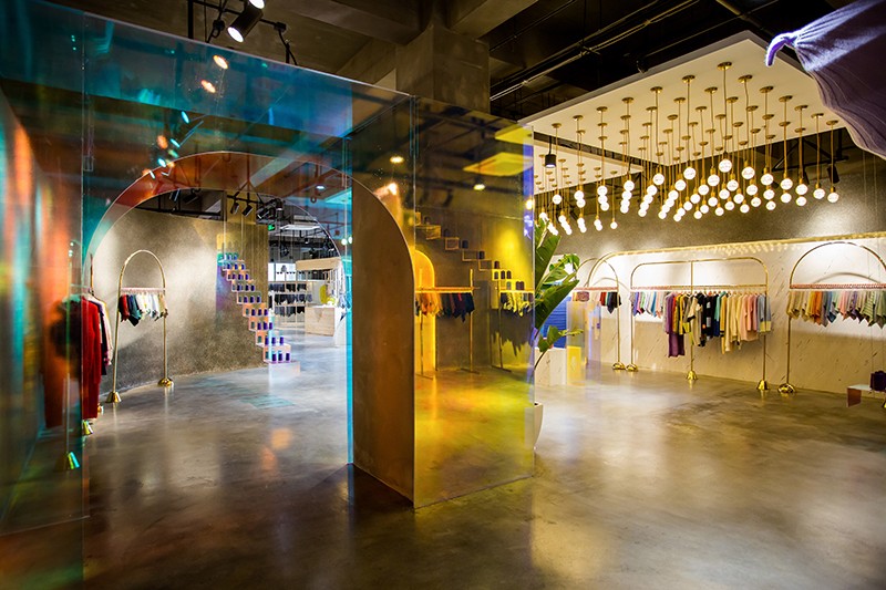 微信圖片_20181129214229.jpg “創(chuàng)意 · 跨越 國家毛衫紗線資源共享平臺啟動儀式”在威海聯(lián)橋集團盛裝啟幕(圖14)