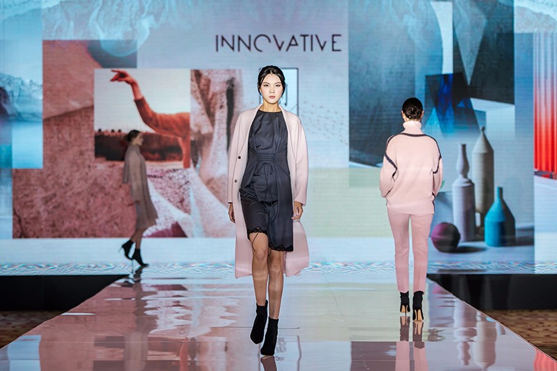 “創(chuàng)意 · 跨越 國家毛衫紗線資源共享平臺啟動儀式”在威海聯(lián)橋集團盛裝啟幕(圖36) “創(chuàng)意 · 跨越 國家毛衫紗線資源共享平臺啟動儀式”在威海聯(lián)橋集團盛裝啟幕(圖36)