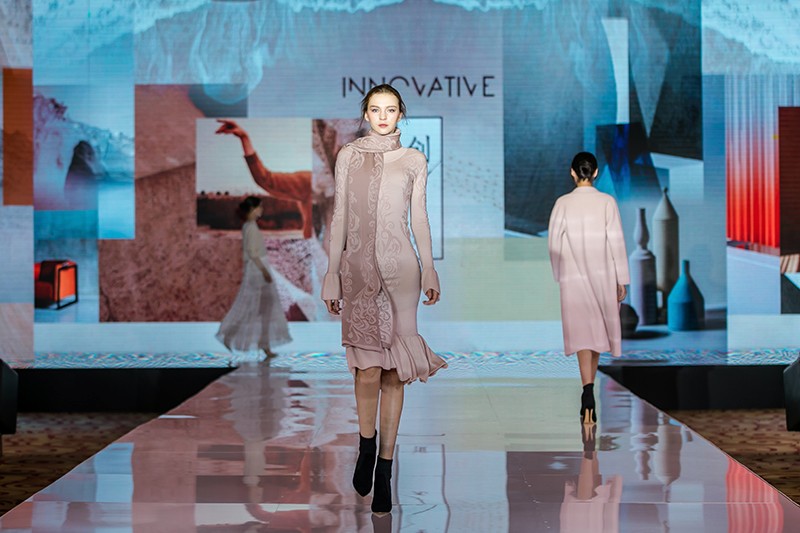 “創(chuàng)意 · 跨越 國家毛衫紗線資源共享平臺啟動儀式”在威海聯(lián)橋集團盛裝啟幕(圖37) “創(chuàng)意 · 跨越 國家毛衫紗線資源共享平臺啟動儀式”在威海聯(lián)橋集團盛裝啟幕(圖37)