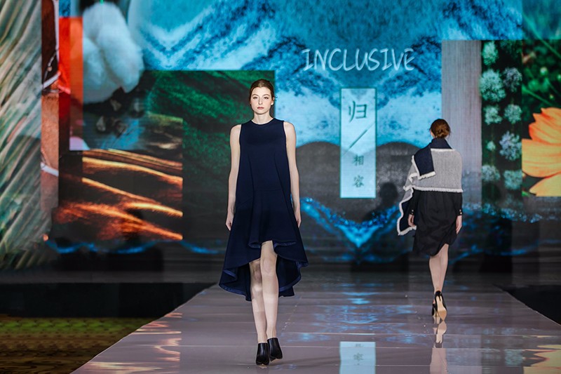 “創(chuàng)意 · 跨越 國家毛衫紗線資源共享平臺啟動儀式”在威海聯(lián)橋集團盛裝啟幕(圖48) “創(chuàng)意 · 跨越 國家毛衫紗線資源共享平臺啟動儀式”在威海聯(lián)橋集團盛裝啟幕(圖48)