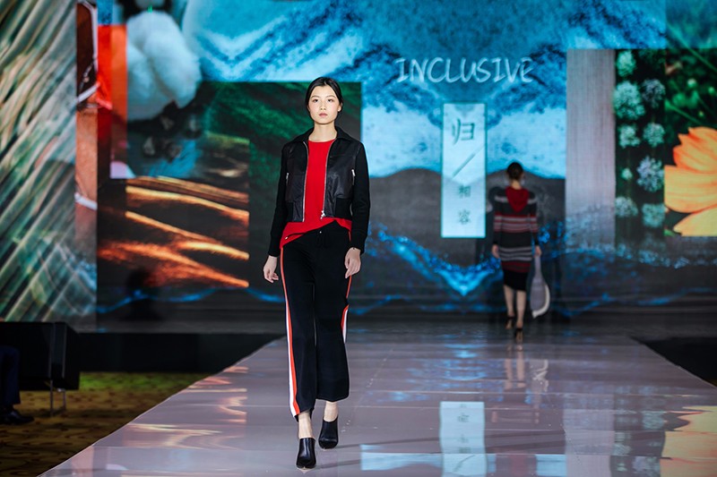 “創(chuàng)意 · 跨越 國家毛衫紗線資源共享平臺啟動儀式”在威海聯(lián)橋集團盛裝啟幕(圖50) “創(chuàng)意 · 跨越 國家毛衫紗線資源共享平臺啟動儀式”在威海聯(lián)橋集團盛裝啟幕(圖50)