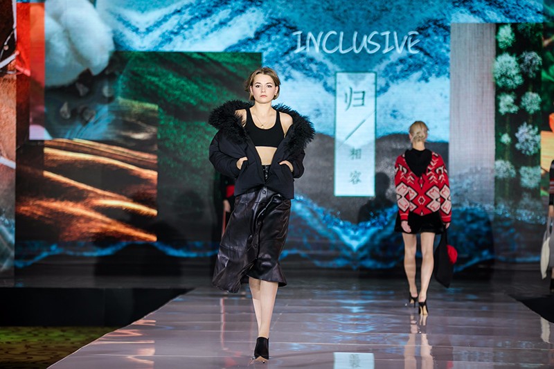 “創(chuàng)意 · 跨越 國家毛衫紗線資源共享平臺啟動儀式”在威海聯(lián)橋集團盛裝啟幕(圖51) “創(chuàng)意 · 跨越 國家毛衫紗線資源共享平臺啟動儀式”在威海聯(lián)橋集團盛裝啟幕(圖51)