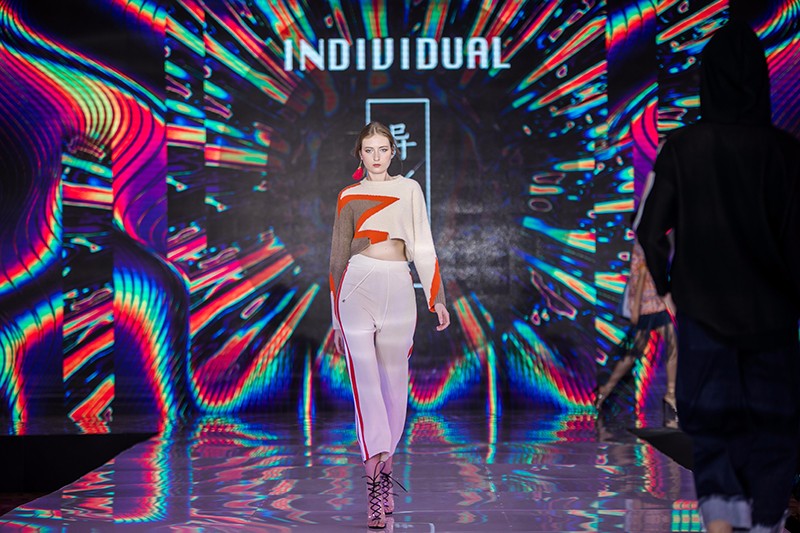 “創(chuàng)意 · 跨越 國家毛衫紗線資源共享平臺啟動儀式”在威海聯(lián)橋集團盛裝啟幕(圖57) “創(chuàng)意 · 跨越 國家毛衫紗線資源共享平臺啟動儀式”在威海聯(lián)橋集團盛裝啟幕(圖57)