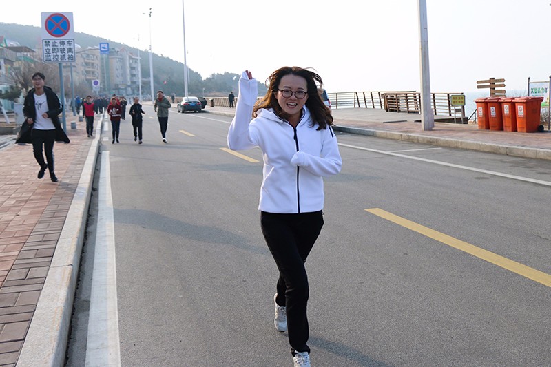 聯(lián)橋集團2019春季越野賽燃情開賽(圖11) 聯(lián)橋集團2019春季越野賽燃情開賽(圖11)