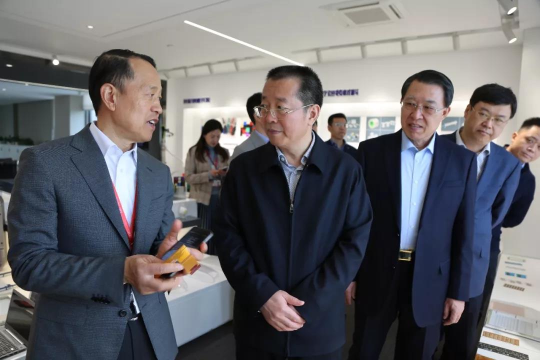 威海市委常委、市紀(jì)委書記、市監(jiān)委主任傅遜到聯(lián)橋集團(tuán)調(diào)研