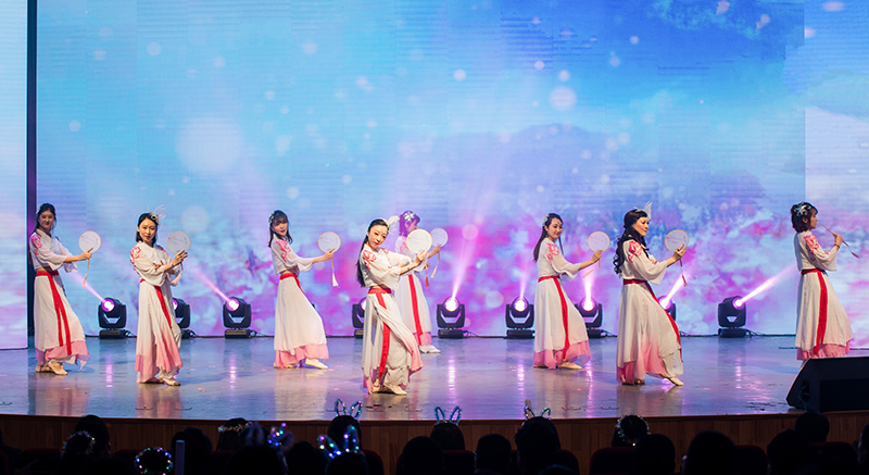 歡欣鼓舞迎新春,滿懷豪情攀高峰 | 聯(lián)橋集團(tuán)2020迎新春聯(lián)歡晚會(huì)激情開演(圖19)