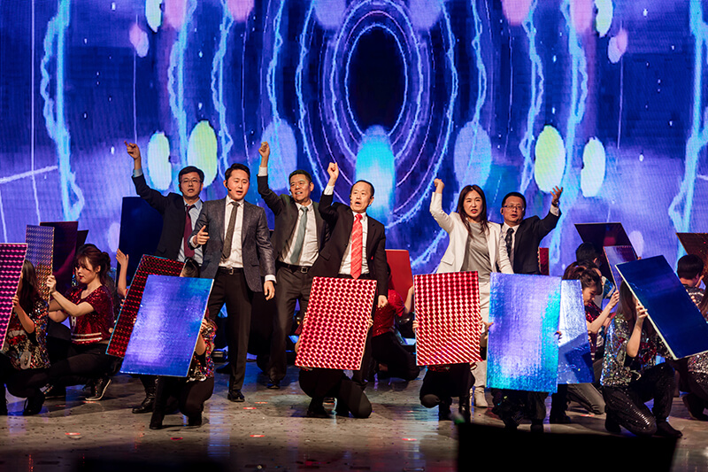 歡欣鼓舞迎新春,滿懷豪情攀高峰 | 聯(lián)橋集團(tuán)2020迎新春聯(lián)歡晚會(huì)激情開演(圖47)